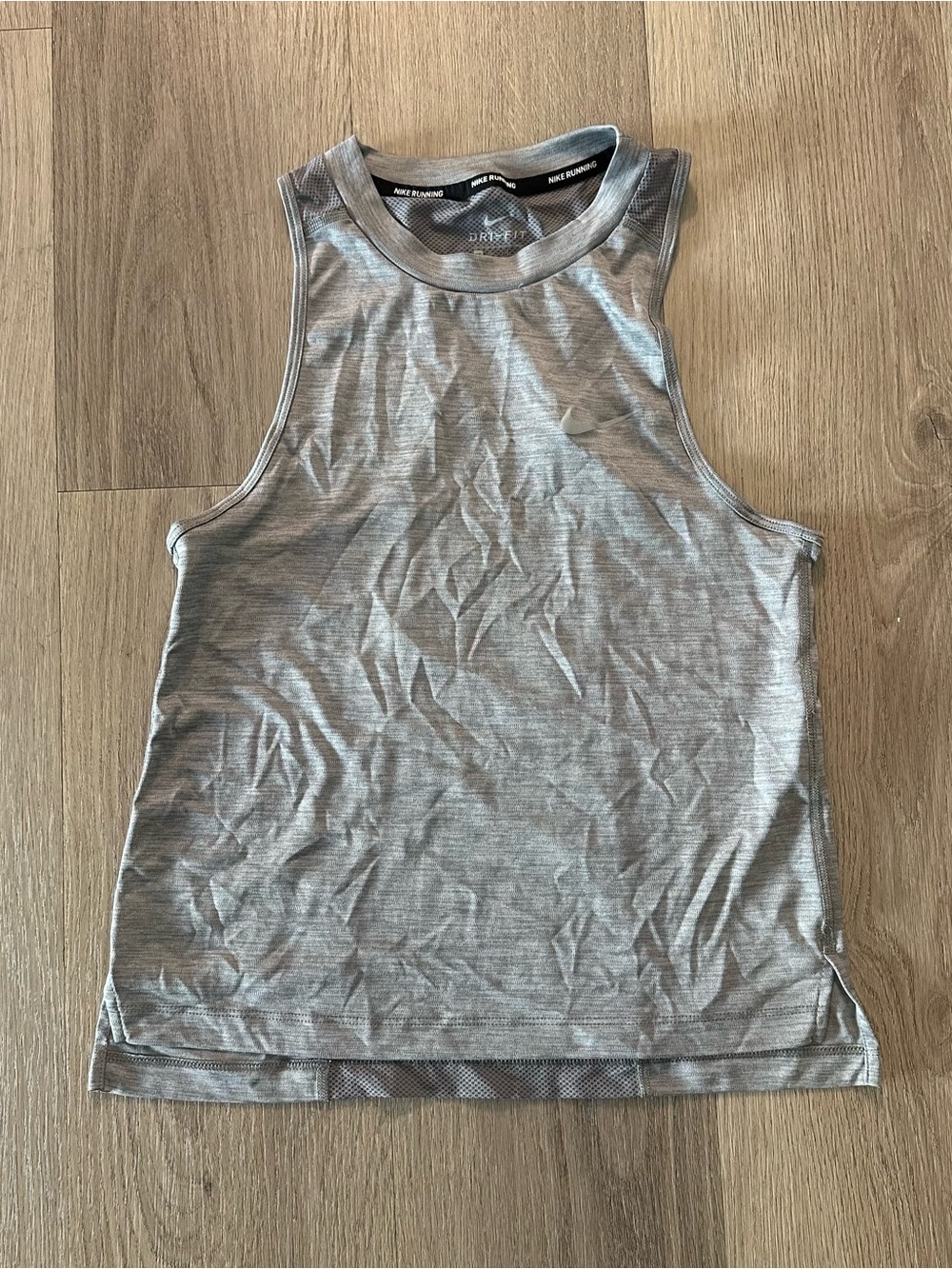 nike grey workout tank top